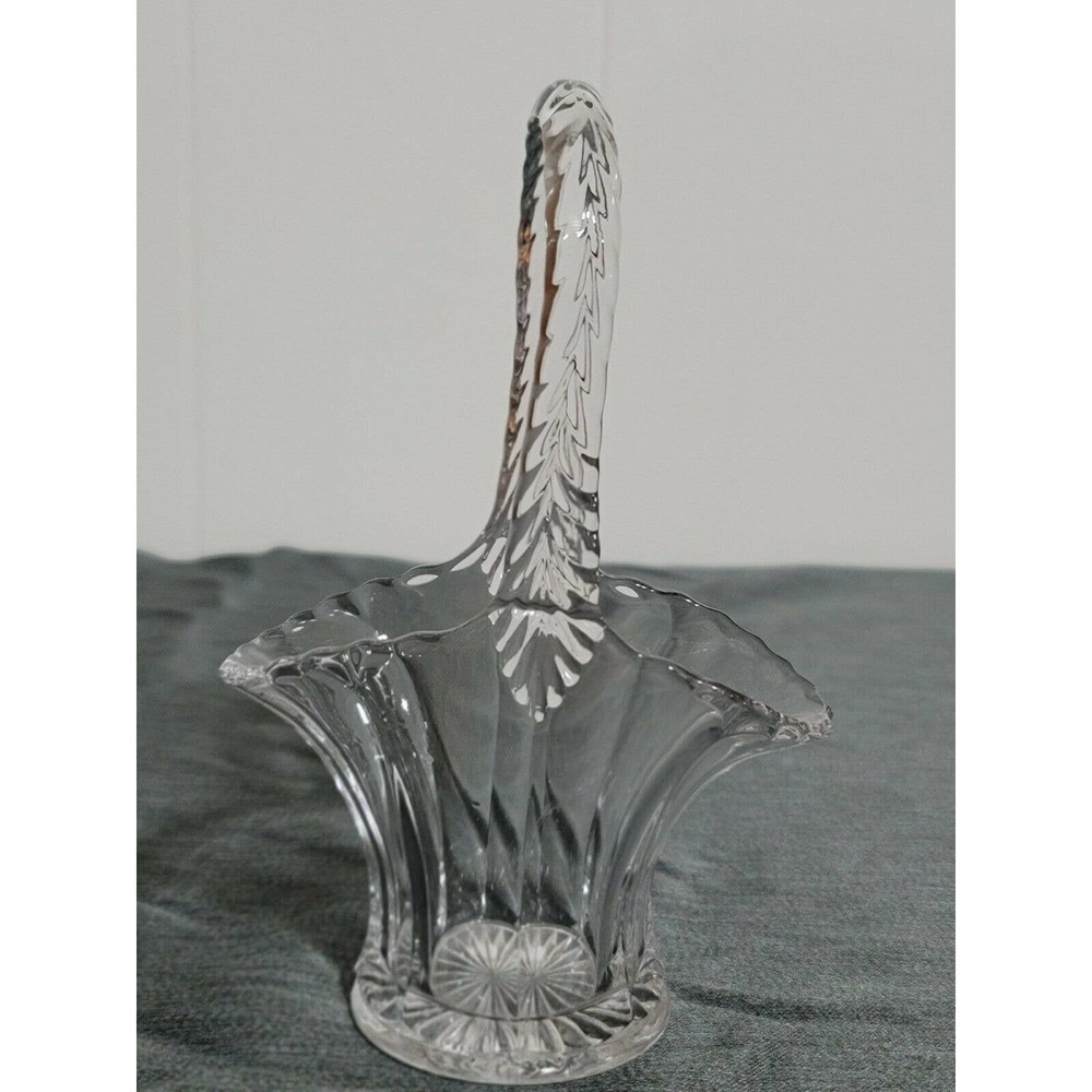 CLEAR CRYSTAL GLASS HANDLED BASKET VASE DAISY FLORAL ETCHED PATTERN VTG